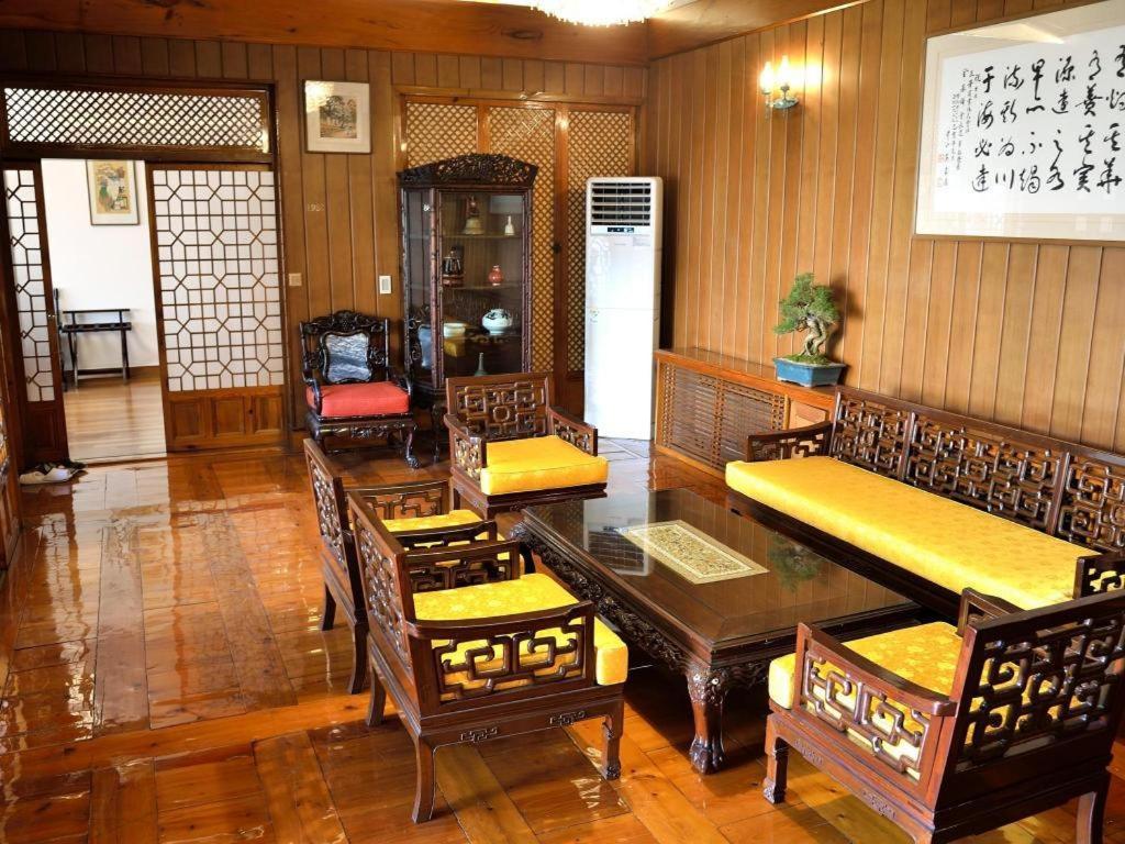 Bonum 1957 Hanok And Boutique Seoul Exterior foto
