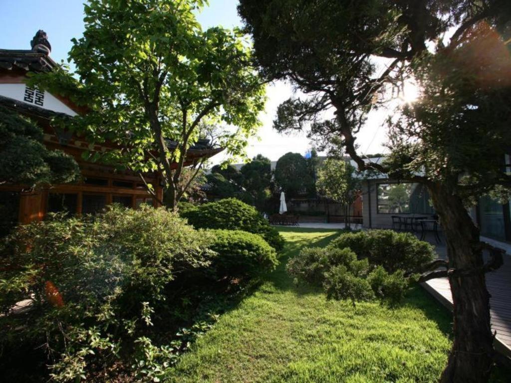Bonum 1957 Hanok And Boutique Seoul Exterior foto